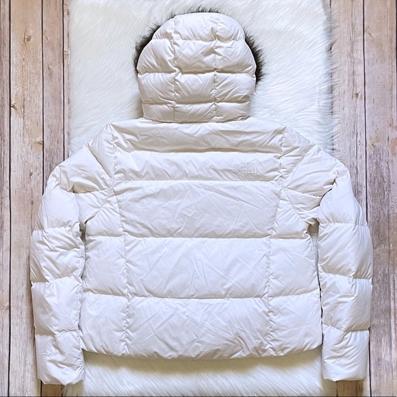 The North Face Women’s Dealio Down Cropped Jacket In Gardenia White - Picture 7 of 10